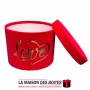 La Maison des Boîtes - Boîte Cadeau à fleurs Cylindrique en Velours - Rouge & Désigne "Love" en Doré  (20.5x15 cm) - Tunisie Mei